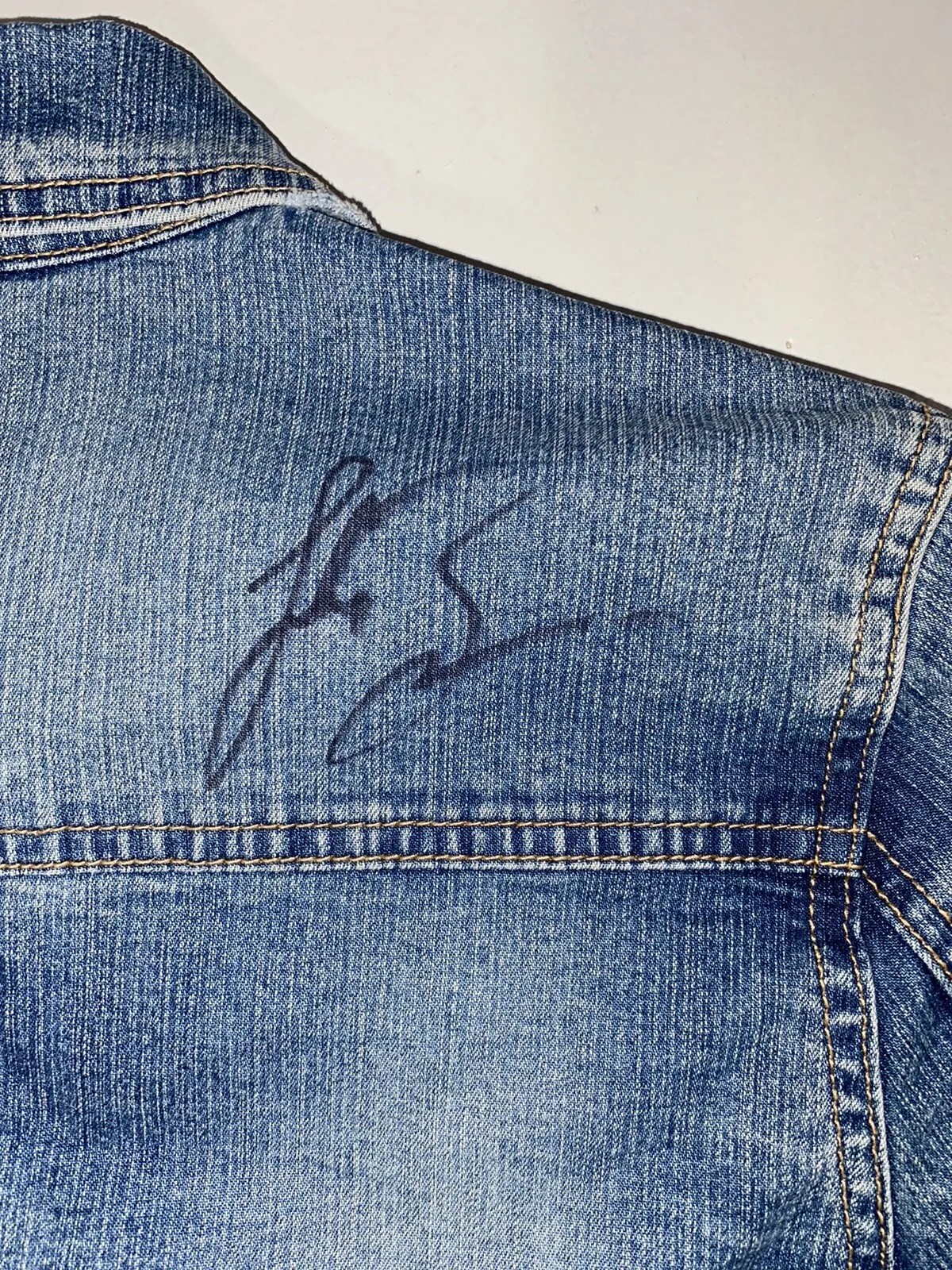 Luke Bryan Autographed Jean Jacket From 10/09/09 Concert @the Dallas Bull Fla