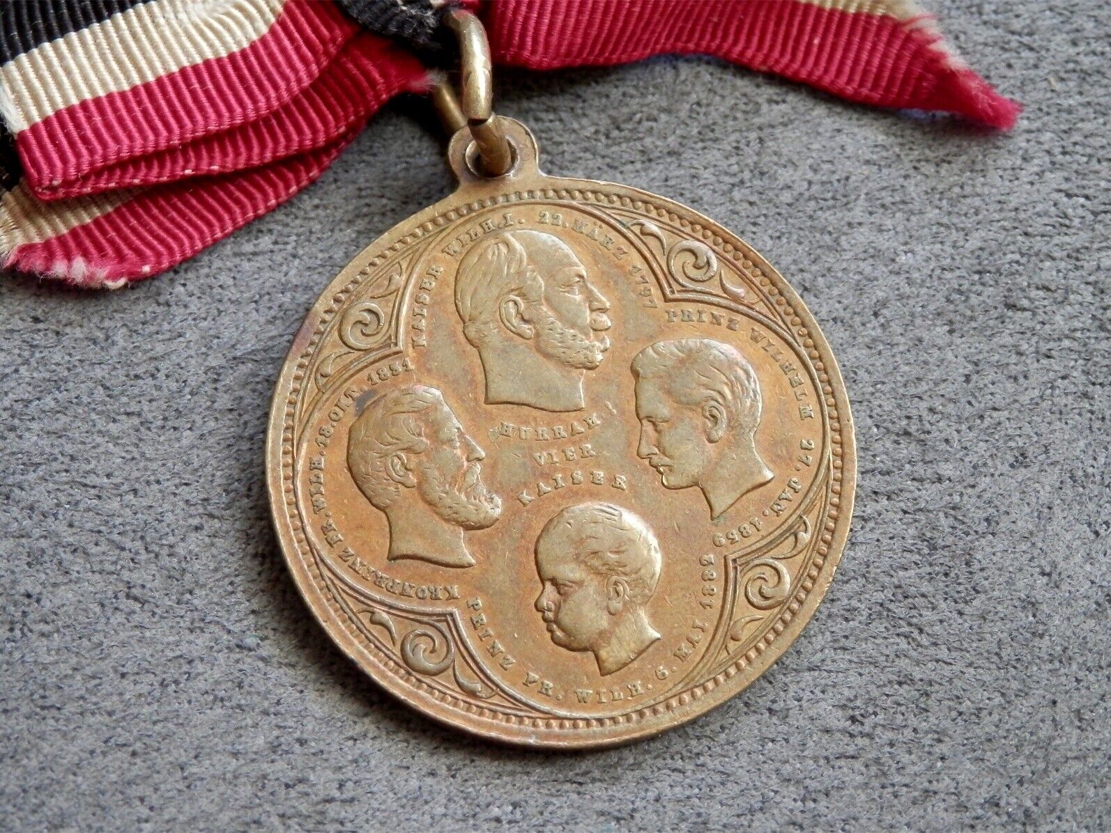 Original 1882 German Patriotic Medal To Commemorate The Birth Of "4th Emperor"