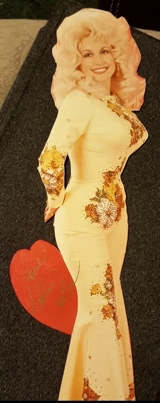 *dolly Parton*autographed*hand Signed*early 90's Small Life Size Dolly Paper Fig